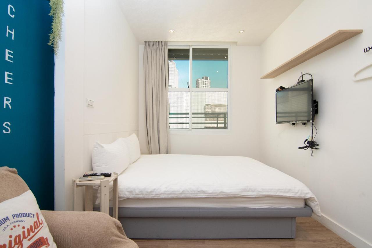 Sleepie Muti-Minsu Center Apartment Kaohsiung Exterior photo